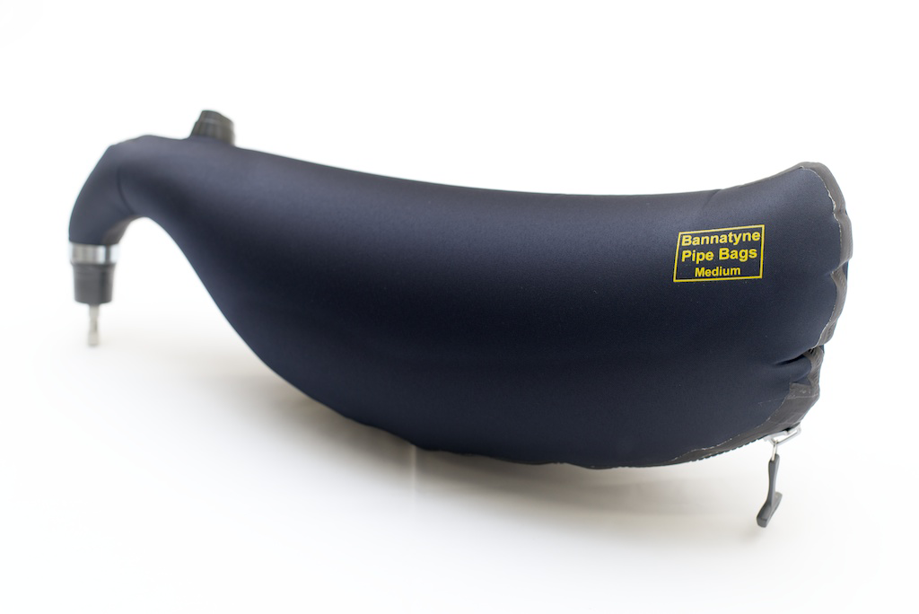 (image for) Bannatyne Pipe Bag, One Collar, Bottom Zip - Small (9"x24")
